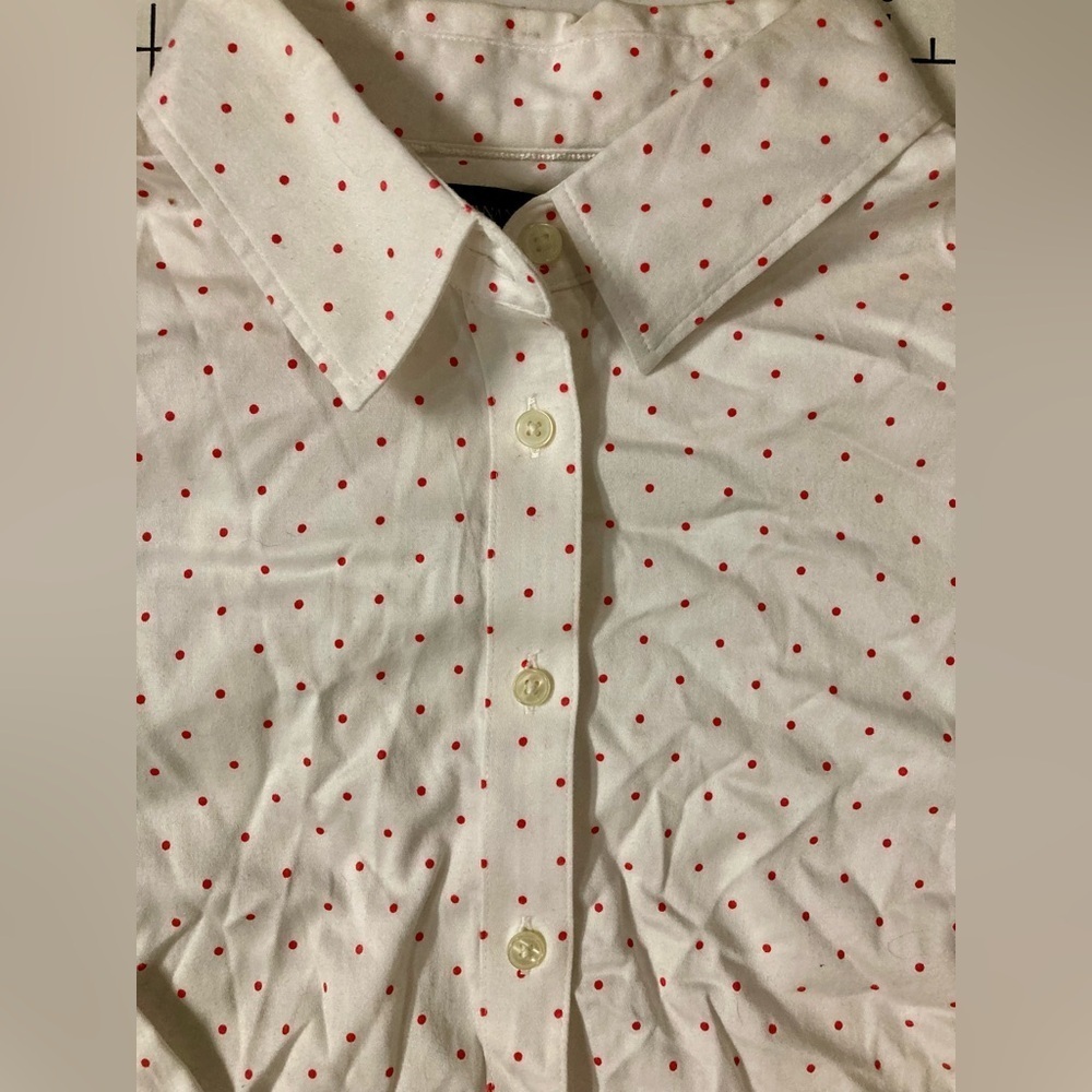 Banana Republic Women’s Size 12 Petite Tailored Fit Button Down Shirt - Picture 2 of 5